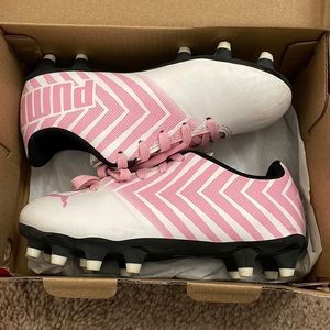 Girls puma soccer cleats